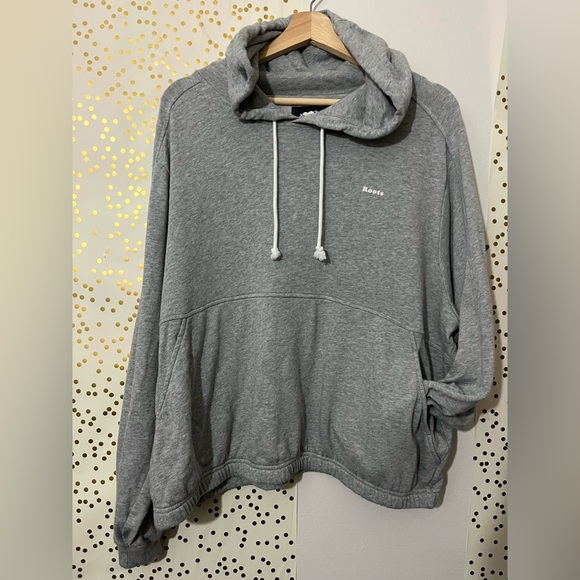 Roots Classic Gray Pullover - Picture 1 of 9